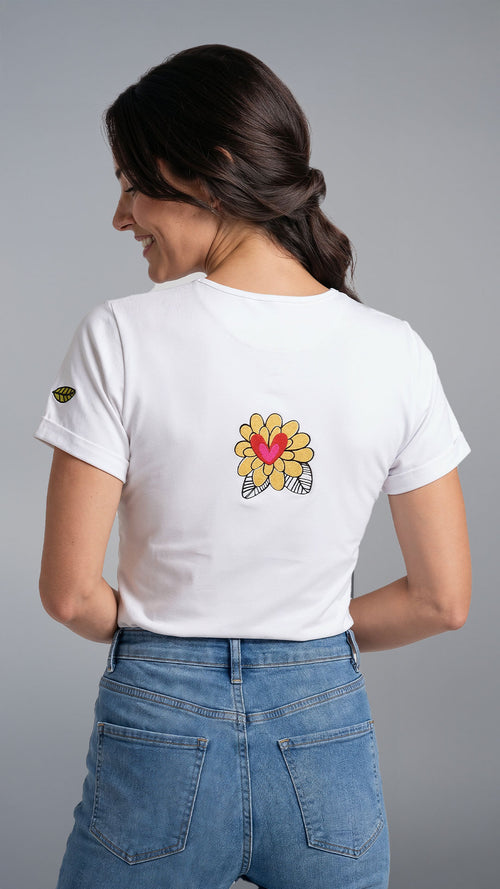 Blusa CORAZÓN JARDÍN, Un jardín que florece en tu pecho.