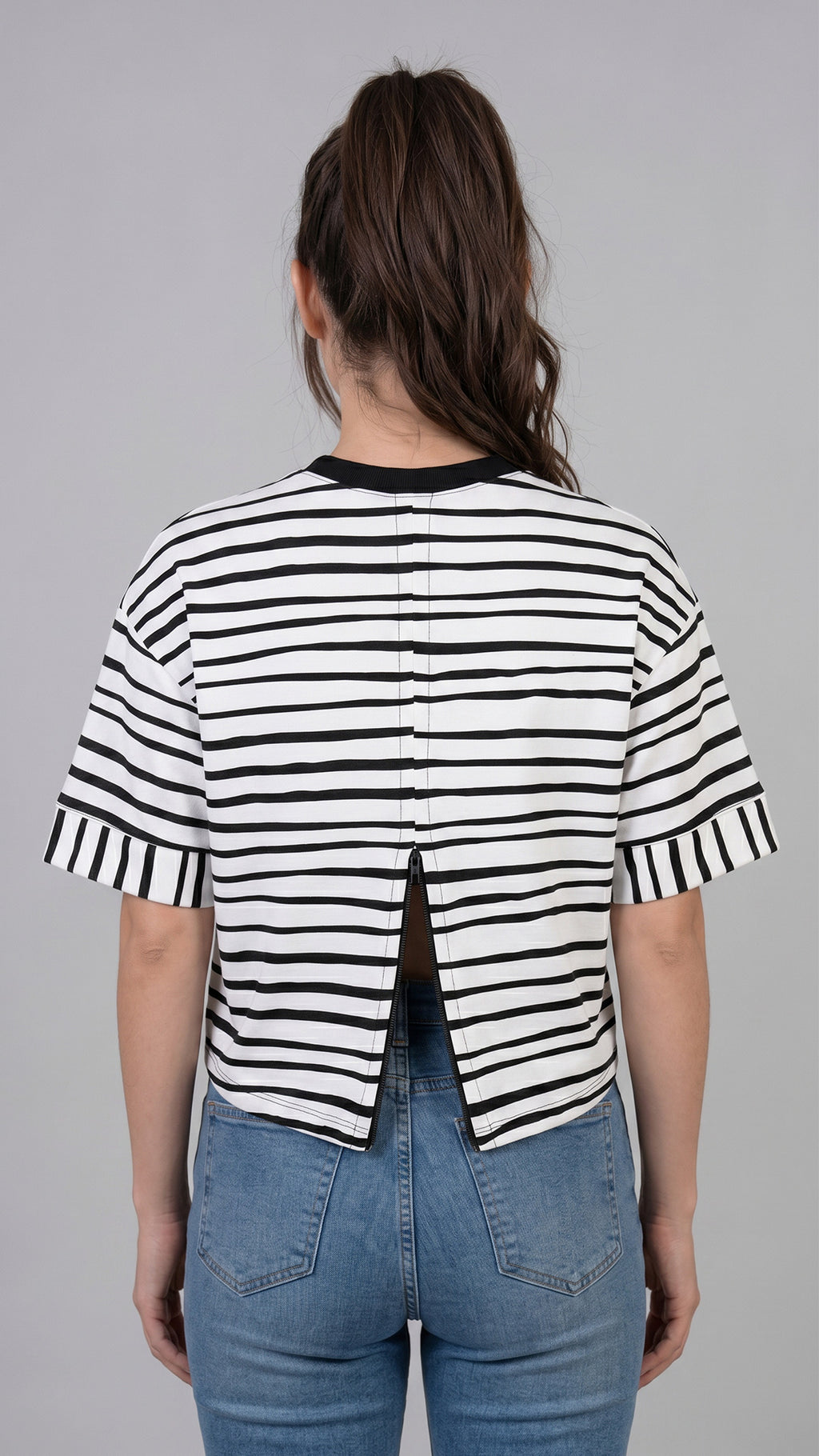 Blusa Latido redefine el concepto de la clásica prenda a rayas.