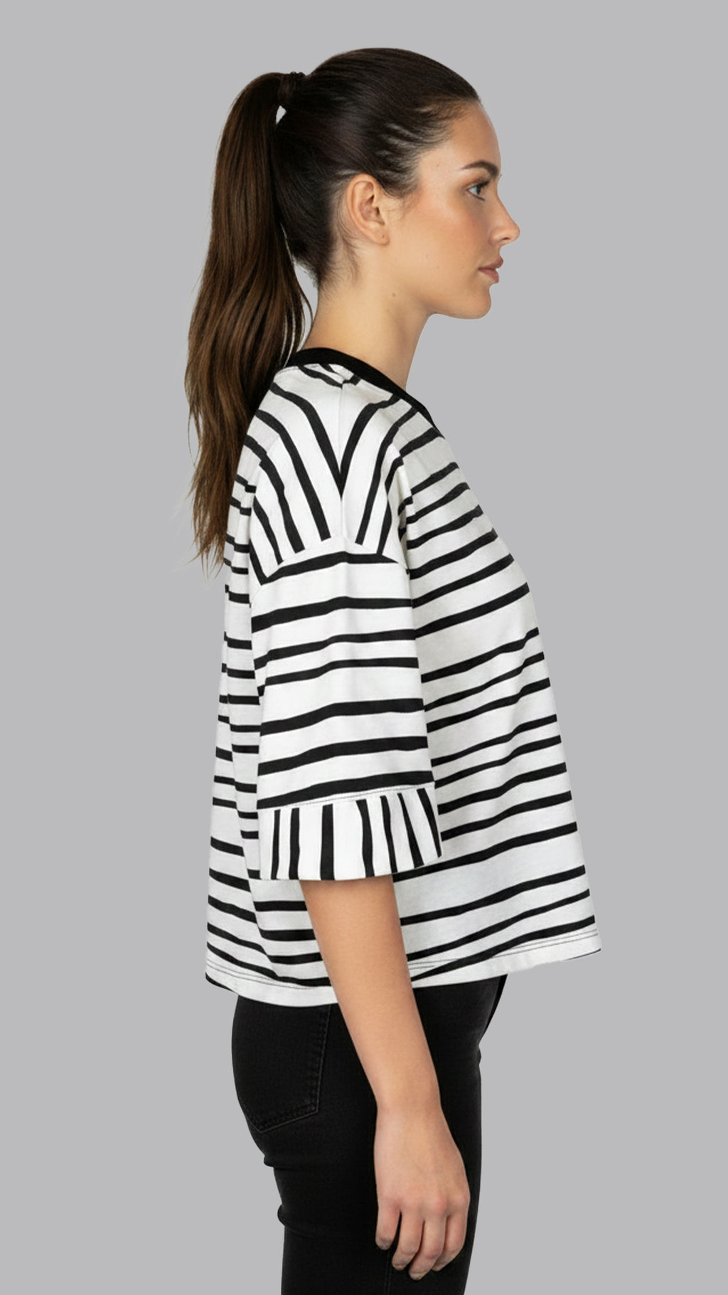 Blusa Latido redefine el concepto de la clásica prenda a rayas.